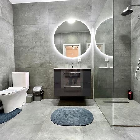 Apartpoltava Жк "Пилипа Орлика,26" Business Апартаменти З Неймовірною Панорамою - Led Дзеркало -Тропічний Душ ภายนอก รูปภาพ